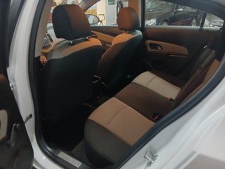 IMPECABLE Chevrolet Cruze 1.6I 2012
