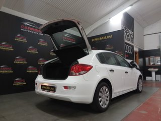 IMPECABLE Chevrolet Cruze 1.6I 2012