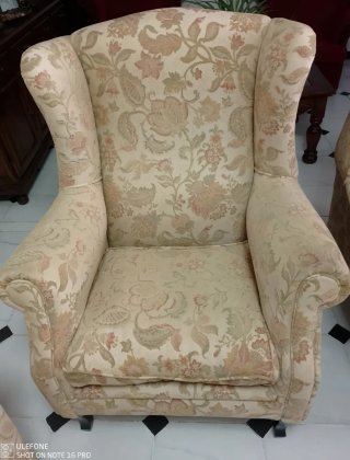Sofá 2 plazas y 2 sillones orejeros vintage