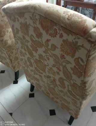 Sofá 2 plazas y 2 sillones orejeros vintage