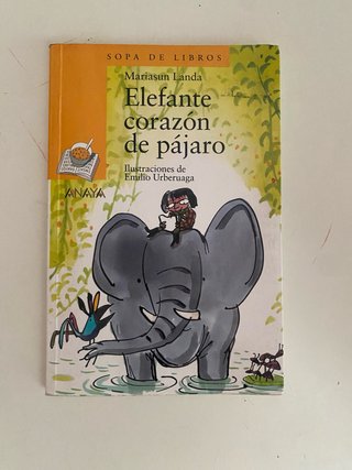 Elefante corazón de pájaro