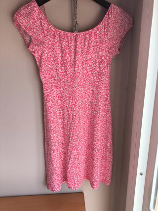 Vestido Bershka flores rosa Talla M