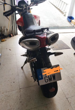 Aprilia Dorsoduro 750 2009