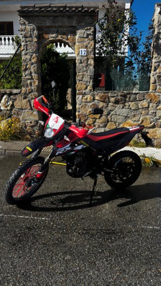 Aprilia Supermotard 125cc