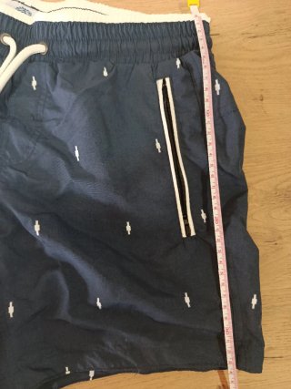 Bañador azul con estampado