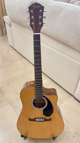 Guitarra electroacústica Fender