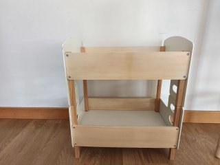 Cuna de juguete de madera para bebés