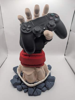 Soporte mando inspirado en Ryu de Street Fighter