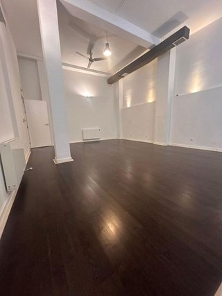 Local comercial en alquiler en Encarnación - Regina en Sevilla