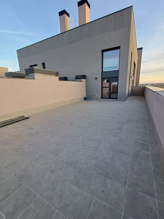 Dúplex en alquiler en San Andrés en Madrid