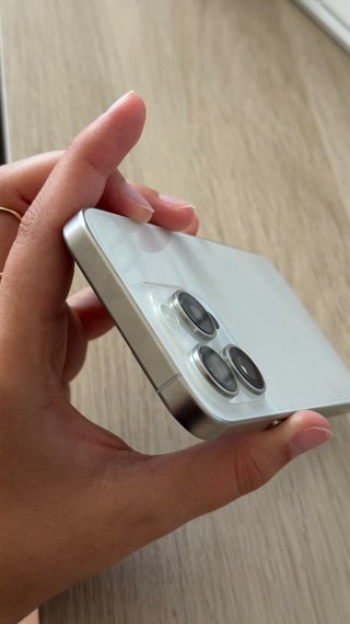 iPhone 15 Pro 128GB Blanco Titanio