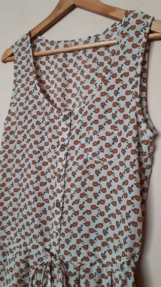 Mono pantalón corto, talla M.