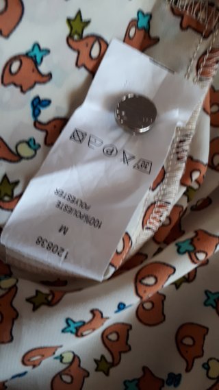 Mono pantalón corto, talla M.