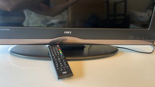 Televisor OKI 32” HD TDT + Mando
