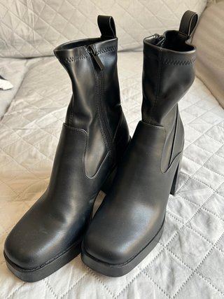 Botines negros tacón cuadrado