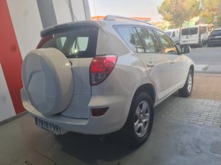 Toyota RAV4 2007 2.2 D4D 136CV 6 VEL 4X4