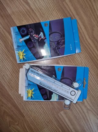 2 Luces LED para Ruedas de Bicicleta