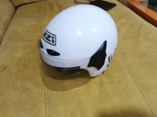 Casco de moto con visera Marca nzi helix jinior