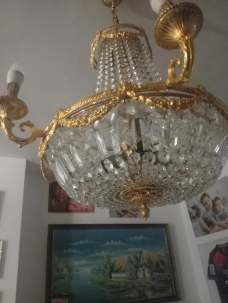 Lámpara colgante dorada de cristal