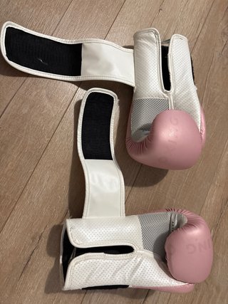 Guantes de boxeo Outshock rosa talla 2