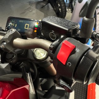 HONDA CB 650 R