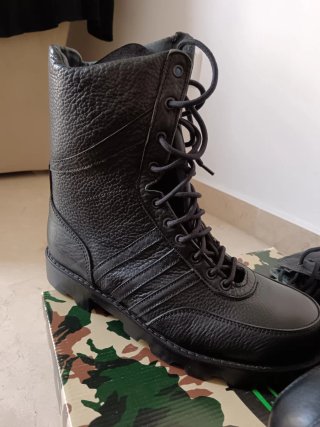 Botas de piel 42 negras