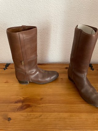Botas camperas marrones talla 36