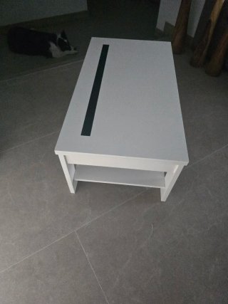 Mesa de centro extensible blanca y negra