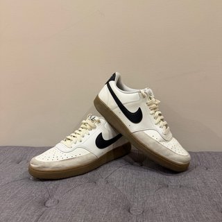 Tênis Nike Court Vision Branco e Marrom