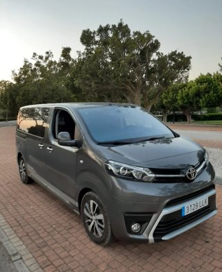 Toyota proace verso family automática