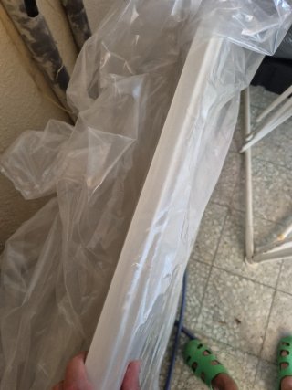 Conjunto 5 Sillas Blancas y Mesa