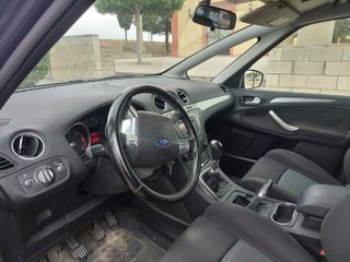 Ford S-MAX 2012