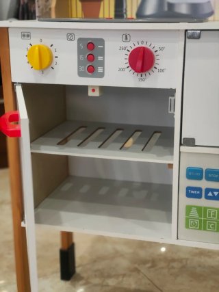 Cocinita infantil de madera