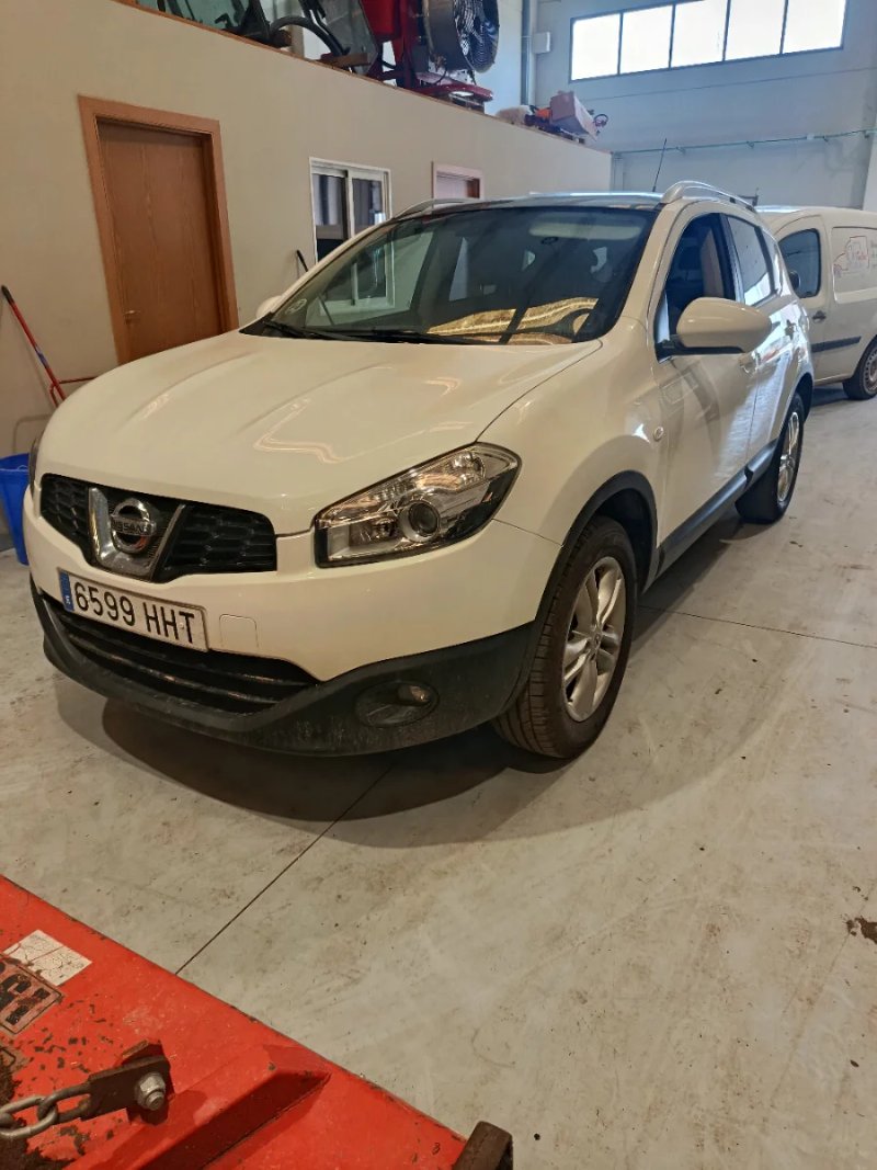 Nissan Qashqai 2010 - foto 1