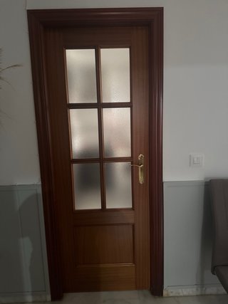 Puerta de madera interior