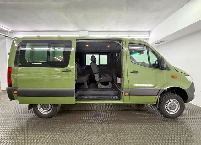 Mercedes Sprinter 3.0 CDI 140 KW 319 TOURER MWB 190 cv (COMBI)