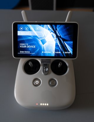 DJI Phantom 4 Pro Plus 4K con pantalla integrada
