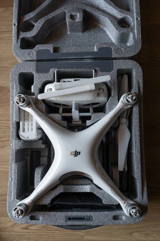 DJI Phantom 4 Pro Plus 4K con pantalla integrada