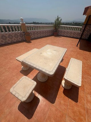 Conjunto Mesa y Bancos Piedra Jardín