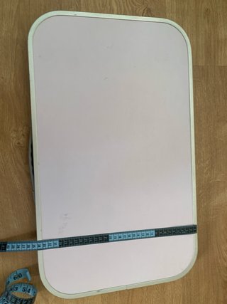 Mesa plegable bajita pequeña plateada