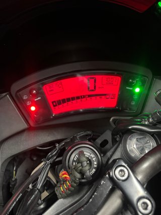 Kawasaki ER-6f (2011) - Limitada A2
