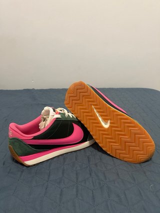 Zapatillas Nike Verde y Rosa