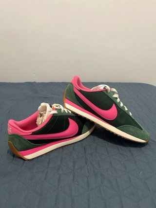 Zapatillas Nike Verde y Rosa