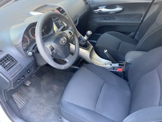 Toyota Auris  2.0 D-4D  126 CV ACTIVE