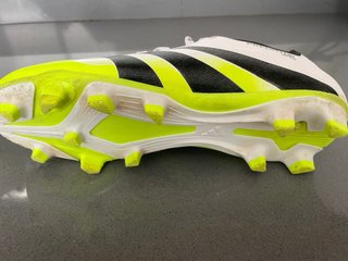 Botas de fútbol Adidas Predator