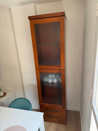 Vitrina madera maciza cristal