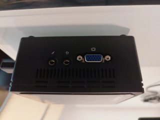 Mini PC Gigabyte con Monitor Benq