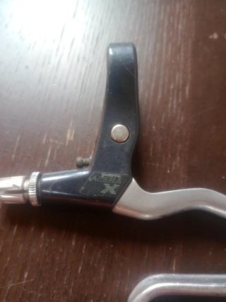 Manetas de freno Tektro y Shimano