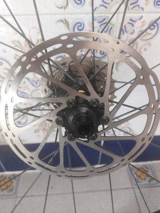 Ruedas Mavic Gravel preparadas para rodar