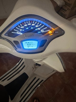 Vespa Primavera 50cc Blanca 6000km